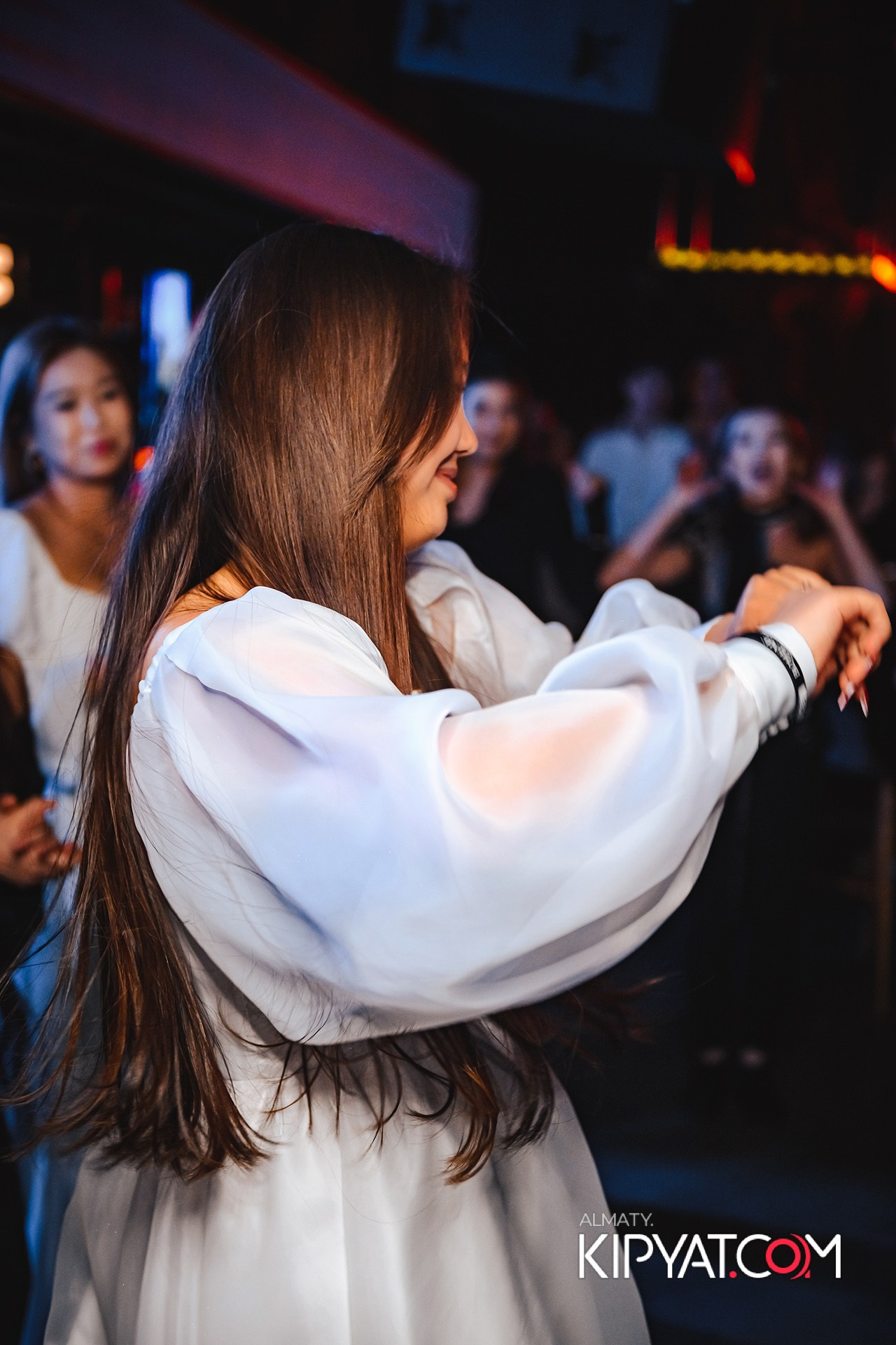 ПОСВЯЩЕНИЕ В СТУДЕНТЫ ''Q'' UNIVERSITY. КИПЯТКОМ АЛМАТЫ!