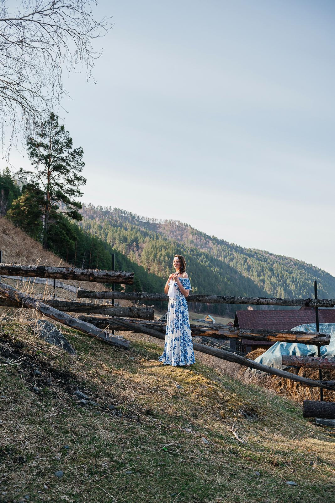 Алтай, ручей, водопад, прялка, козы, горы, утро, рассвет, весна, яблоневый сад, девушка