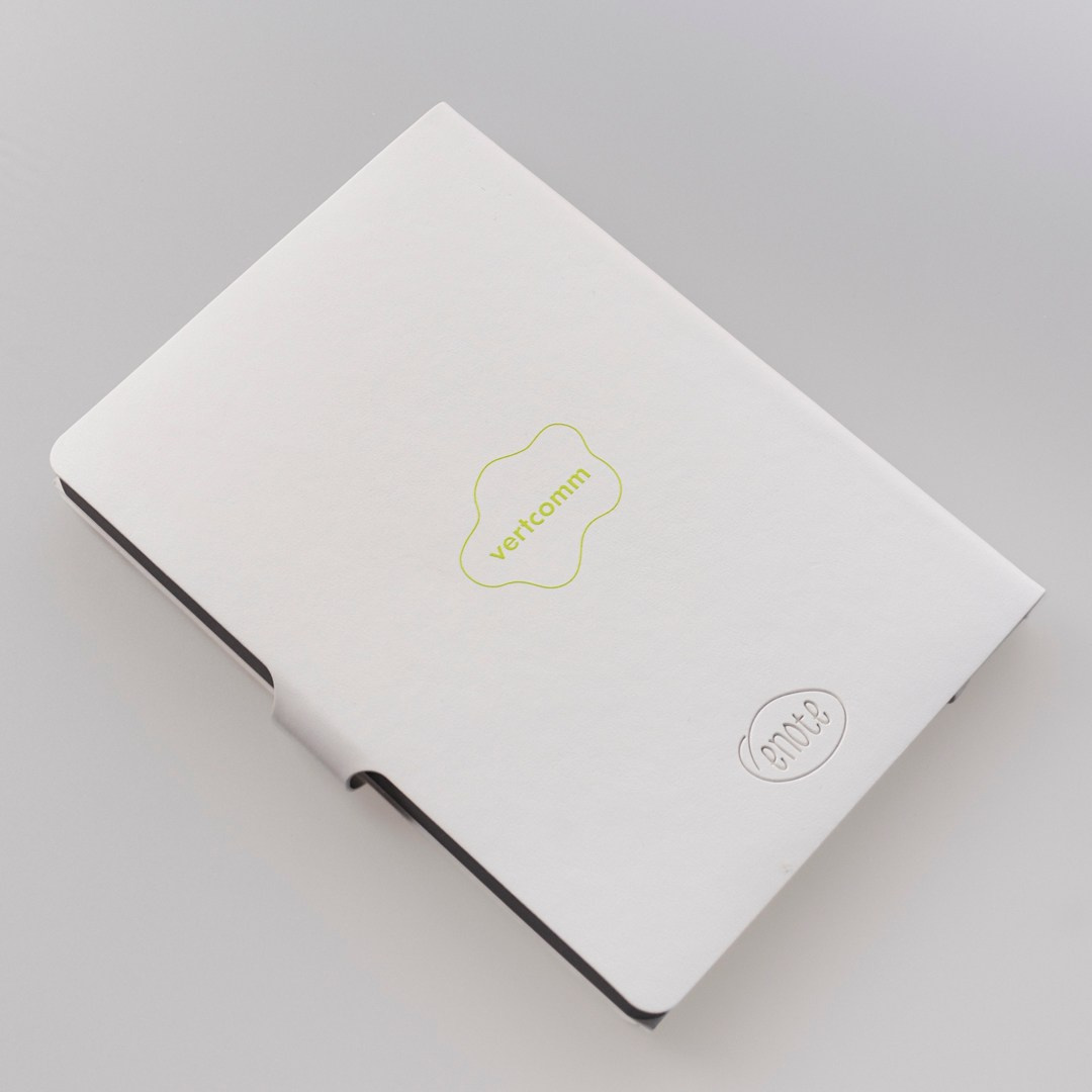 Мерчшоп vertcomm. Романова Александра фотограф в Москве