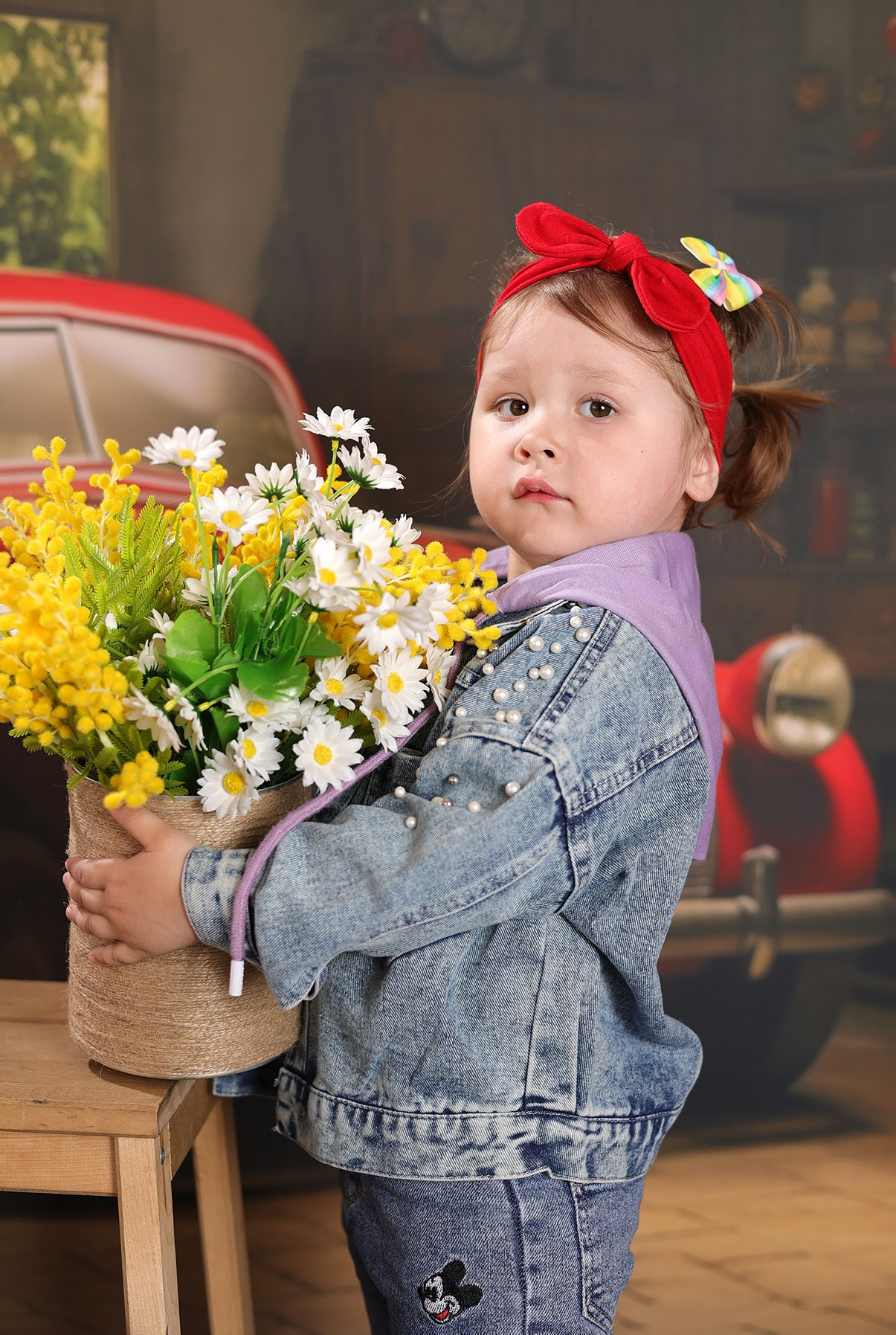Гараж. Выпускные альбомы в Иваново в детский сад и школу. Александр и Светлана Янкины