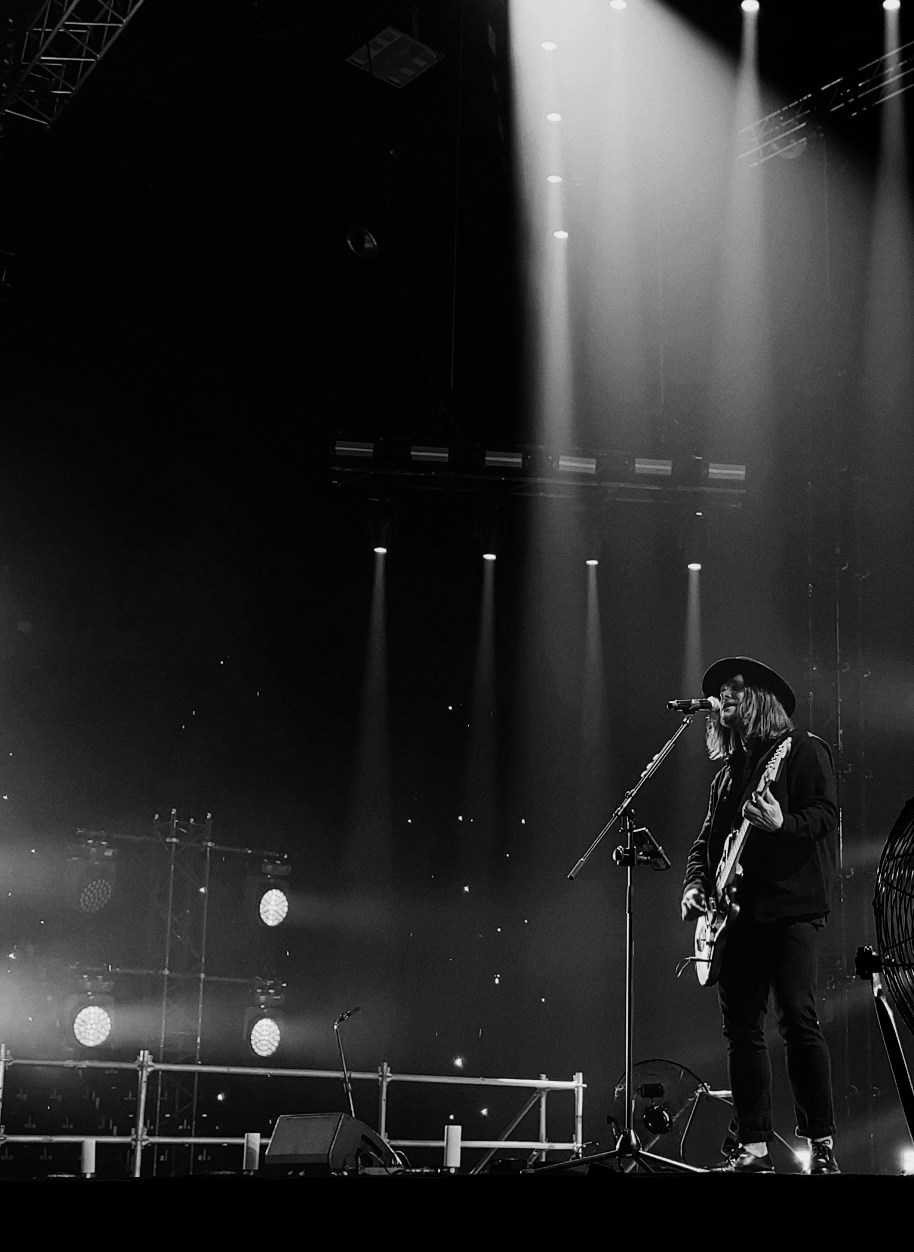 XOLIDAYBOY l 25 апреля. Hmliber — фотограф и контент-креатор из Петербурга