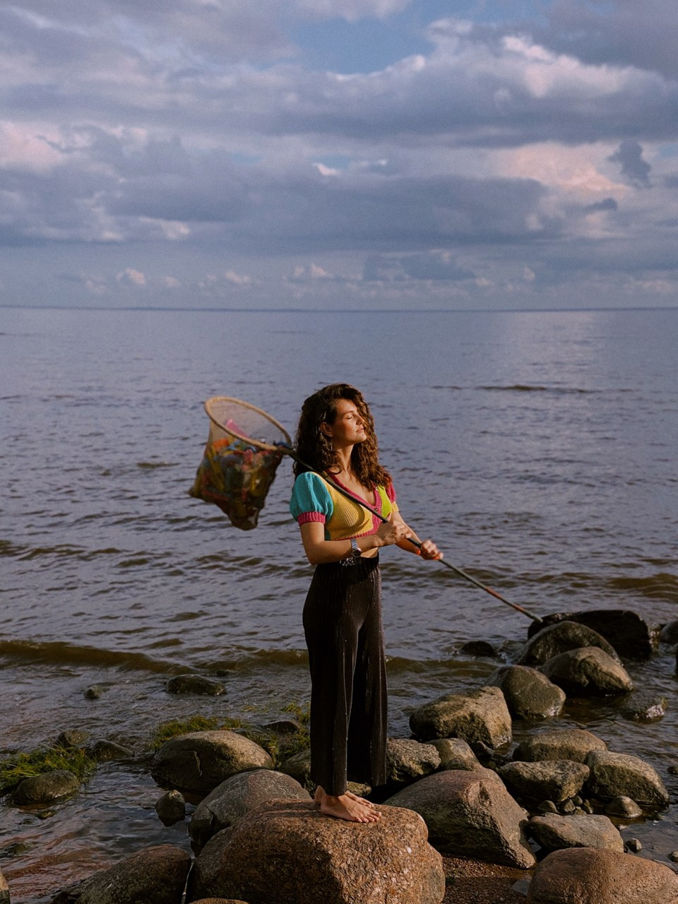 Современная концептуальная фотография о теле, уязвимости и идентичности. Визуальная практика на стиле честности, пост-иронии и искусства.Рекламная фотография, Концептуальная фотография, Современный художник, Психология, Коммерческий фотограф, Репортажный фотограф, Стрит фотография, Арт, Сюрреализм, Мобильная фотография, Снято на айфон, Дима Бурза