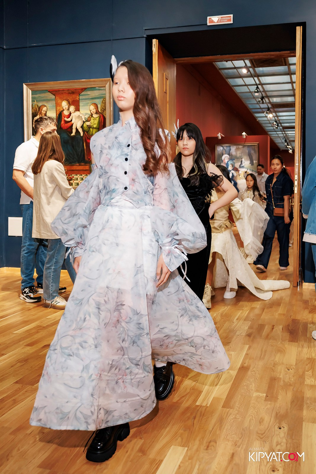 JUNIOR MODELS SHOW. ПЕРФОМАНС НОЧЬ В МУЗЕЕ. КИПЯТКОМ АЛМАТЫ! Фотосъемка мероприятий в Алматы