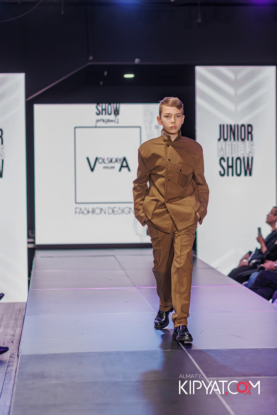 JUNIOR MODELS SHOW В РАМКАХ БЛАГОТВОРИТЕЛЬНОГО ПРОЕКТА МОДА ЗА СЧАСТЬЕ ДЕТЕЙ. КИПЯТКОМ АЛМАТЫ!