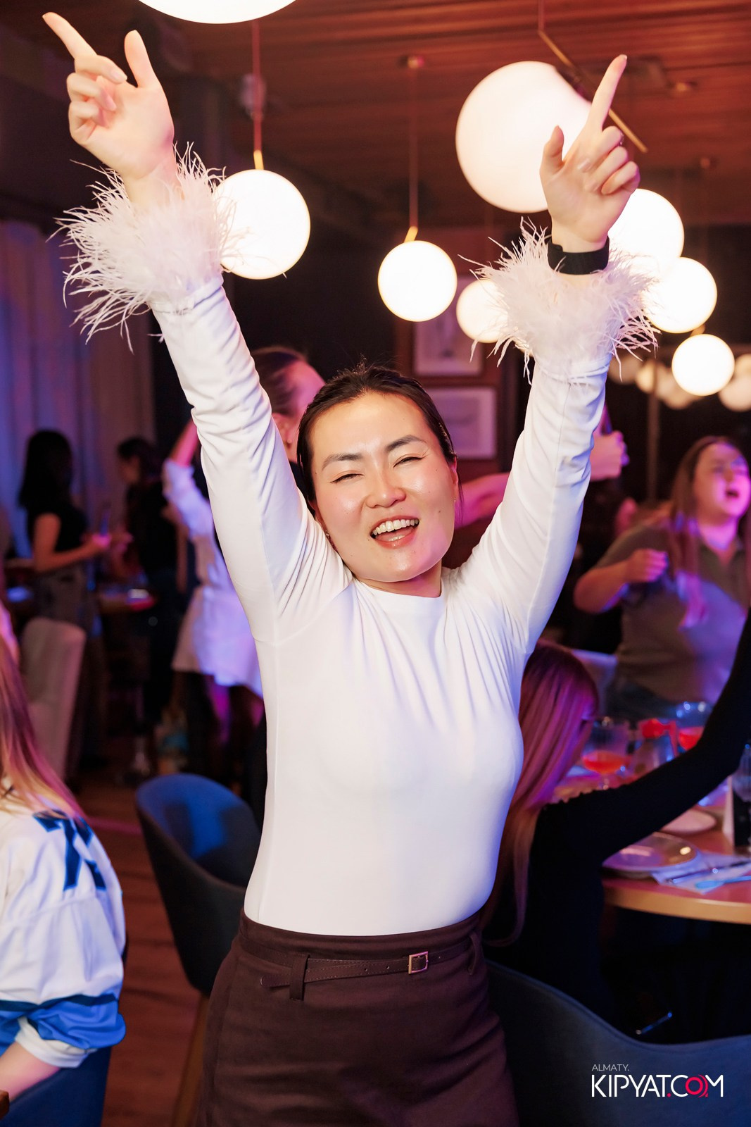 МУЗЫКАЛЬНОЕ ЛОТО В CAVIAR. КИПЯТКОМ АЛМАТЫ! Фотосъемка мероприятий в Алматы