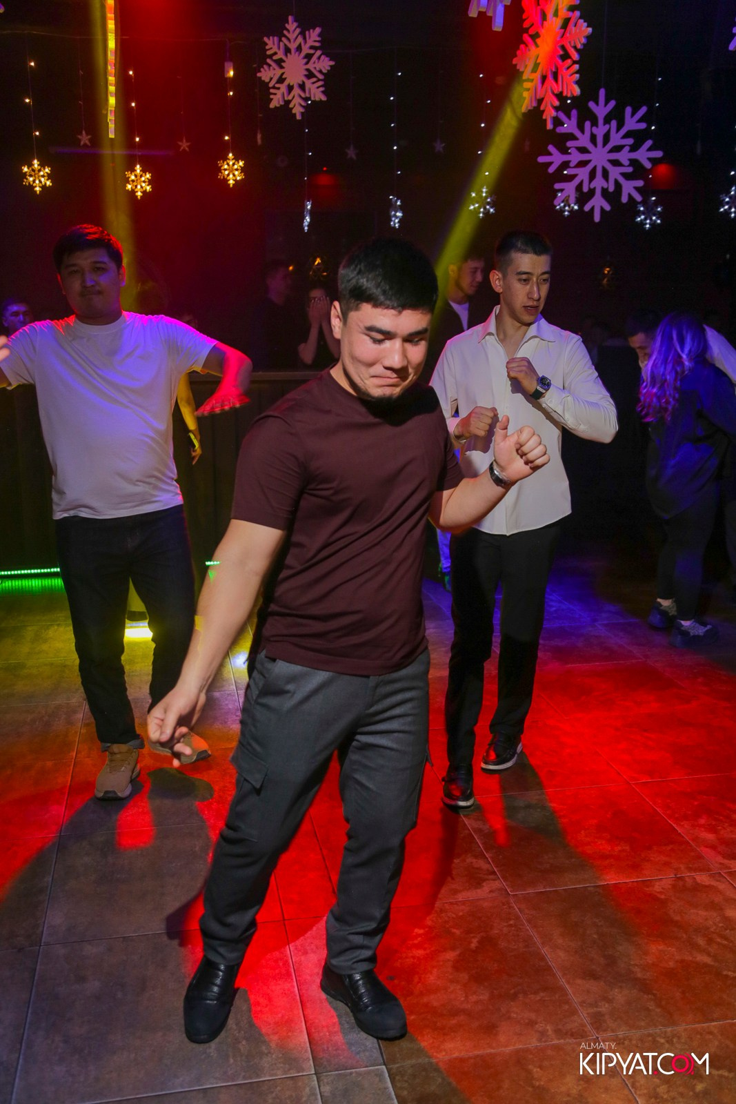 ARAGOSTA ДИСКО-БАР. КИПЯТКОМ АЛМАТЫ! Фотосъемка мероприятий в Алматы