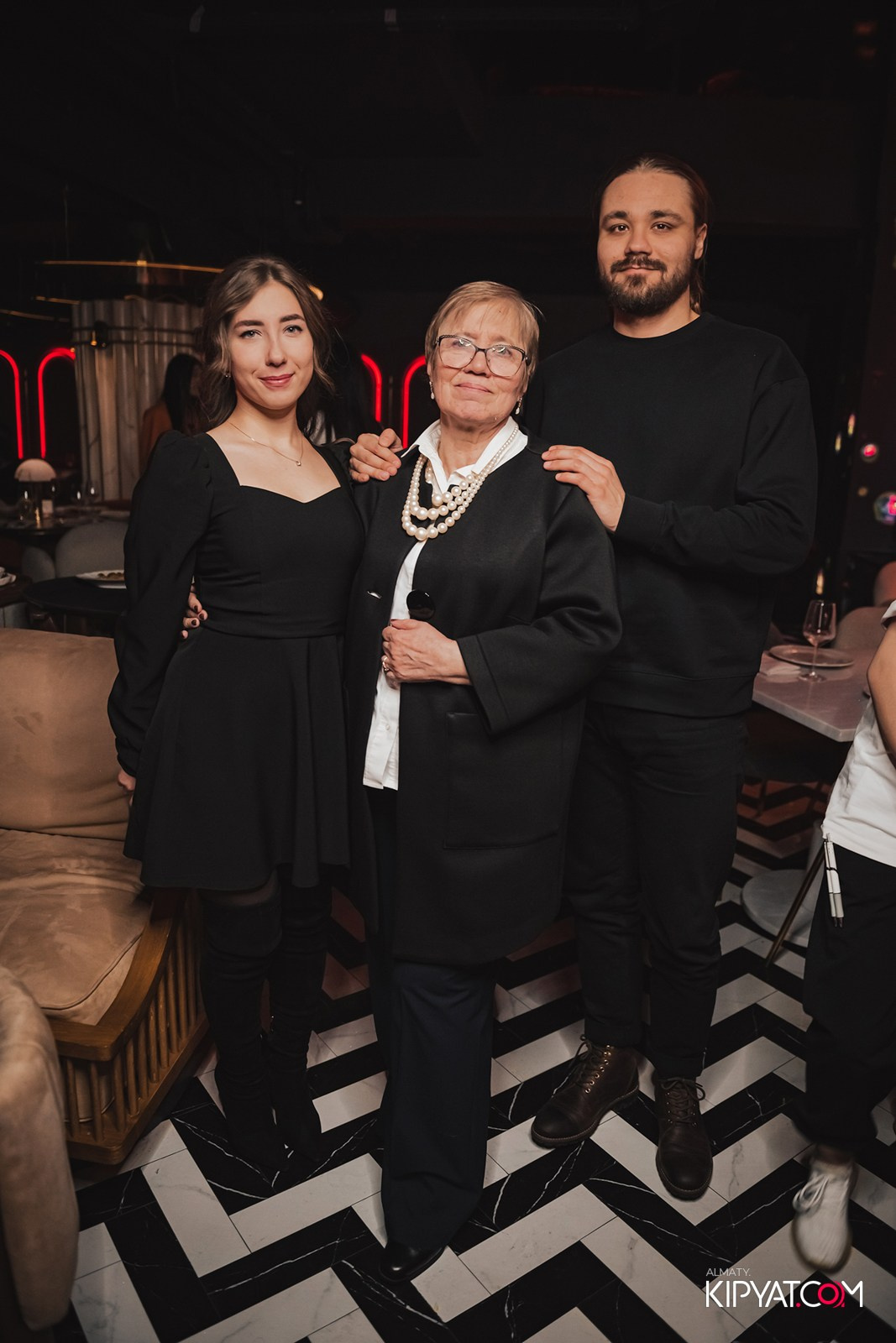 QUEEN. КИПЯТКОМ АЛМАТЫ!