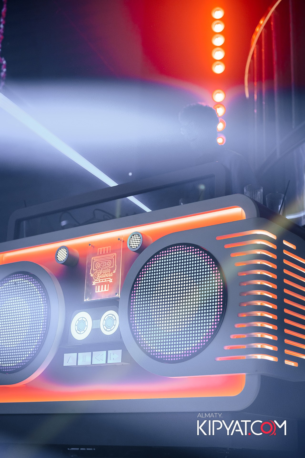 SANTA BARBARA ВЫСТУПЛЕНИЕ ГРУППЫ БРАТЬЯ ГРИММ. КИПЯТКОМ АЛМАТЫ!