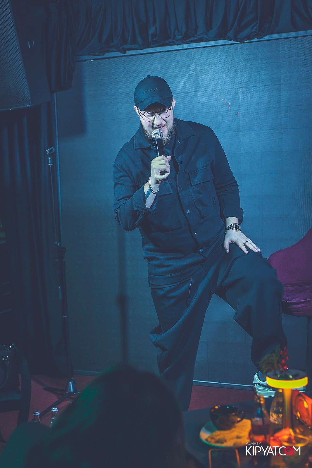 STAND UP КОНЦЕРТ АЛЕКСАНДРА МЕРКУЛЬ. КИПЯТКОМ АЛМАТЫ! Фотосъемка мероприятий в Алматы