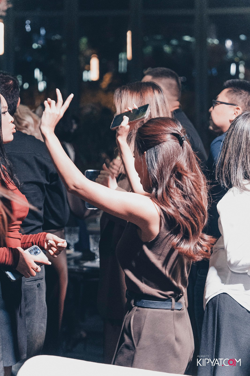 FRIENDS BAR & TERRACE. КИПЯТКОМ АЛМАТЫ!