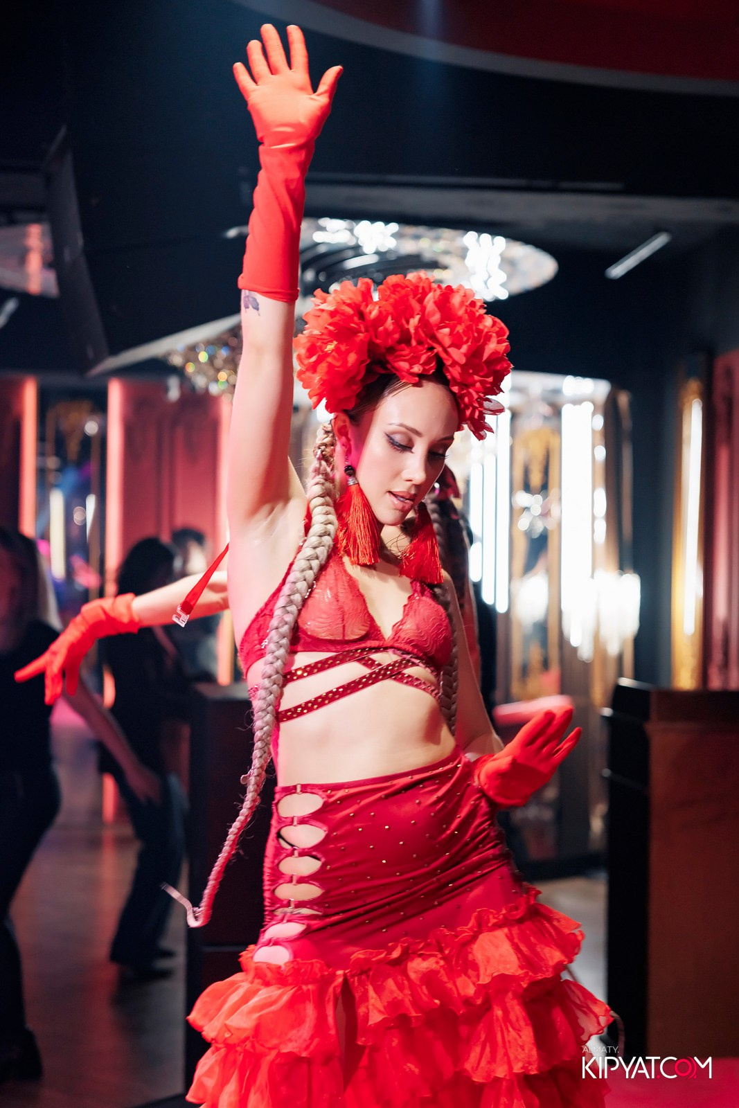 ЗАЯ, НА БИС. КИПЯТКОМ АЛМАТЫ!