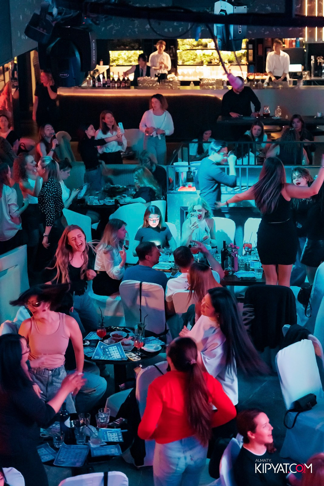 МУЗЫКАЛЬНОЕ ЛОТО В HIT RETRO. КИПЯТКОМ АЛМАТЫ! Фотосъемка мероприятий в Алматы