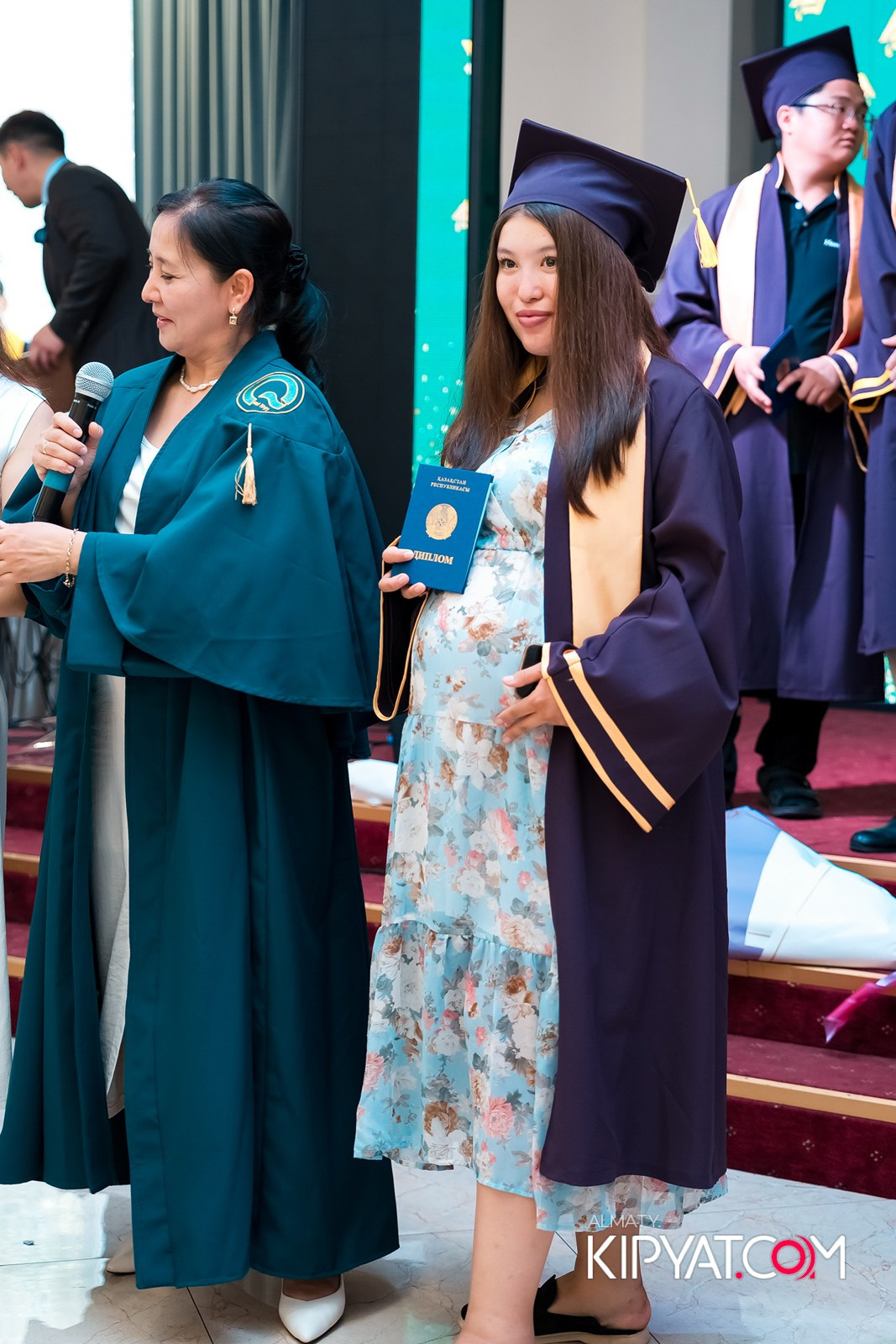 GRADUATION 2025 Q UNIVERSITY. КИПЯТКОМ АЛМАТЫ!