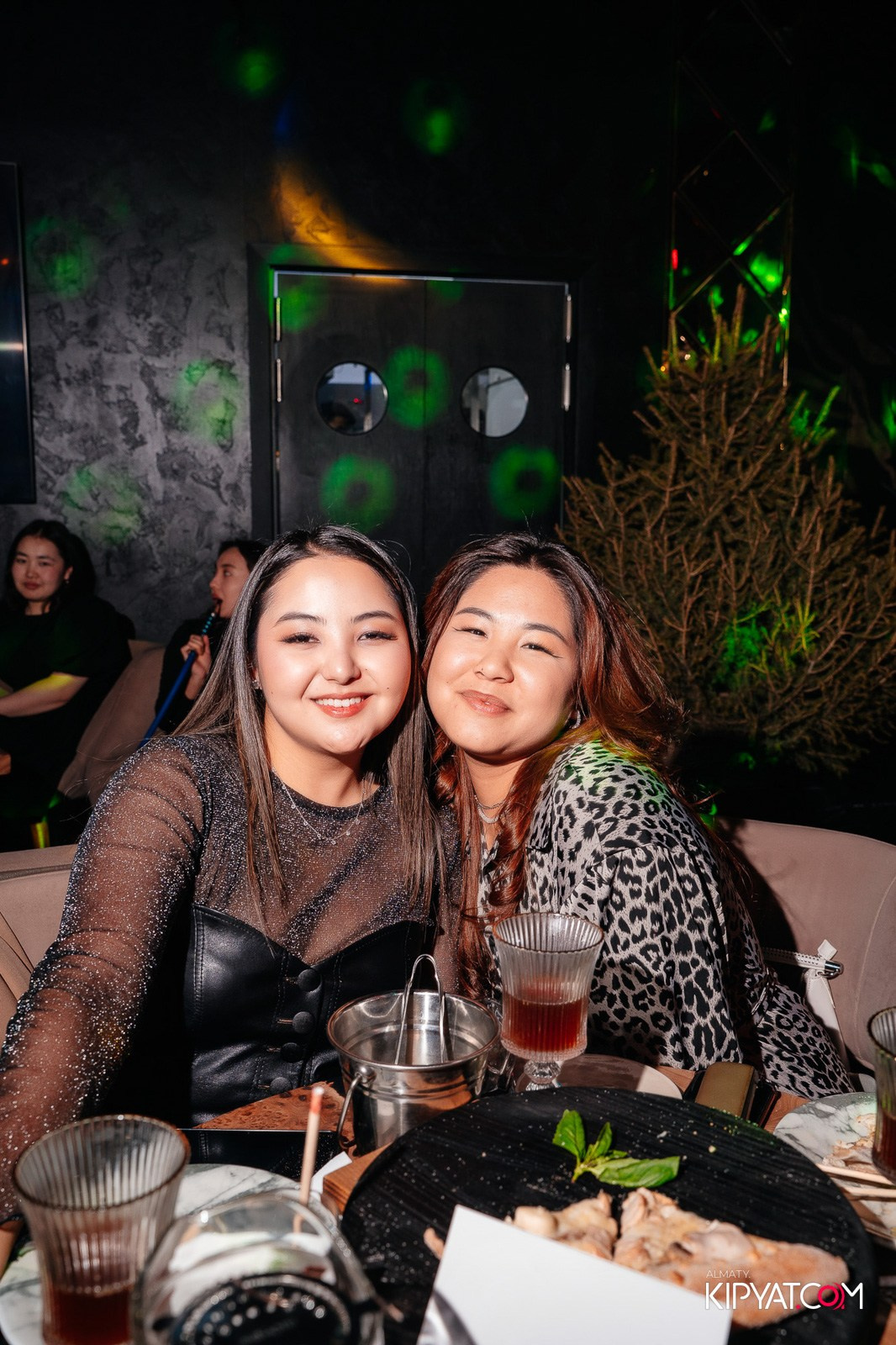 MOOD KARAOKE & TERRACE. КИПЯТКОМ АЛМАТЫ!