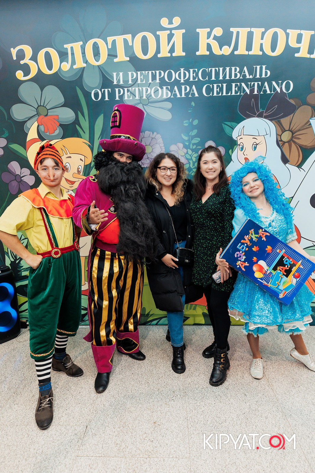 ЗОЛОТОЙ КЛЮЧИК И РЕТРОФЕСТИВАЛЬ ОТ РЕСТОБАРА CELENTANO. КИПЯТКОМ АЛМАТЫ!