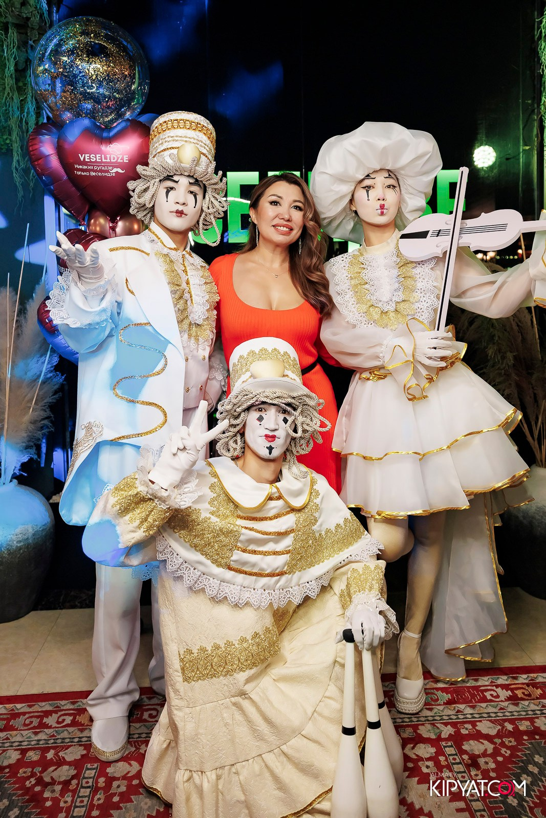 РЕСТОРАН ВЕСЕЛИДЗЕ НА ШЕВЧЕНКО. КИПЯТКОМ АЛМАТЫ!