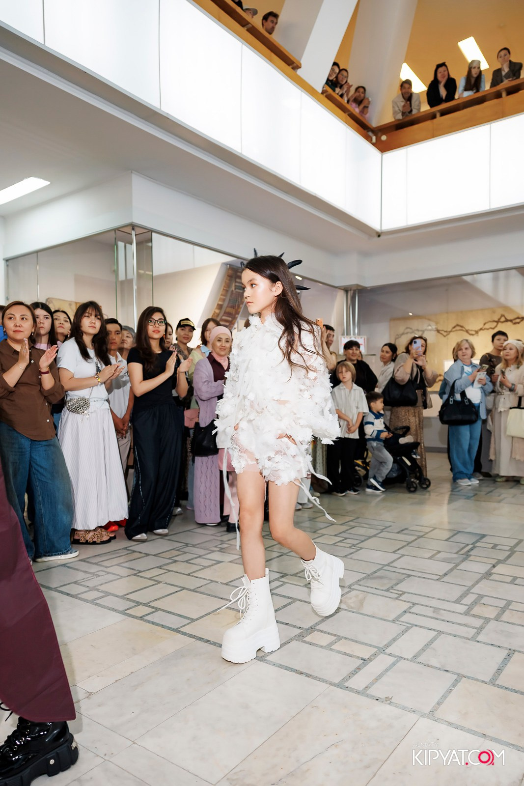 JUNIOR MODELS SHOW. ПЕРФОМАНС НОЧЬ В МУЗЕЕ. КИПЯТКОМ АЛМАТЫ! Фотосъемка мероприятий в Алматы