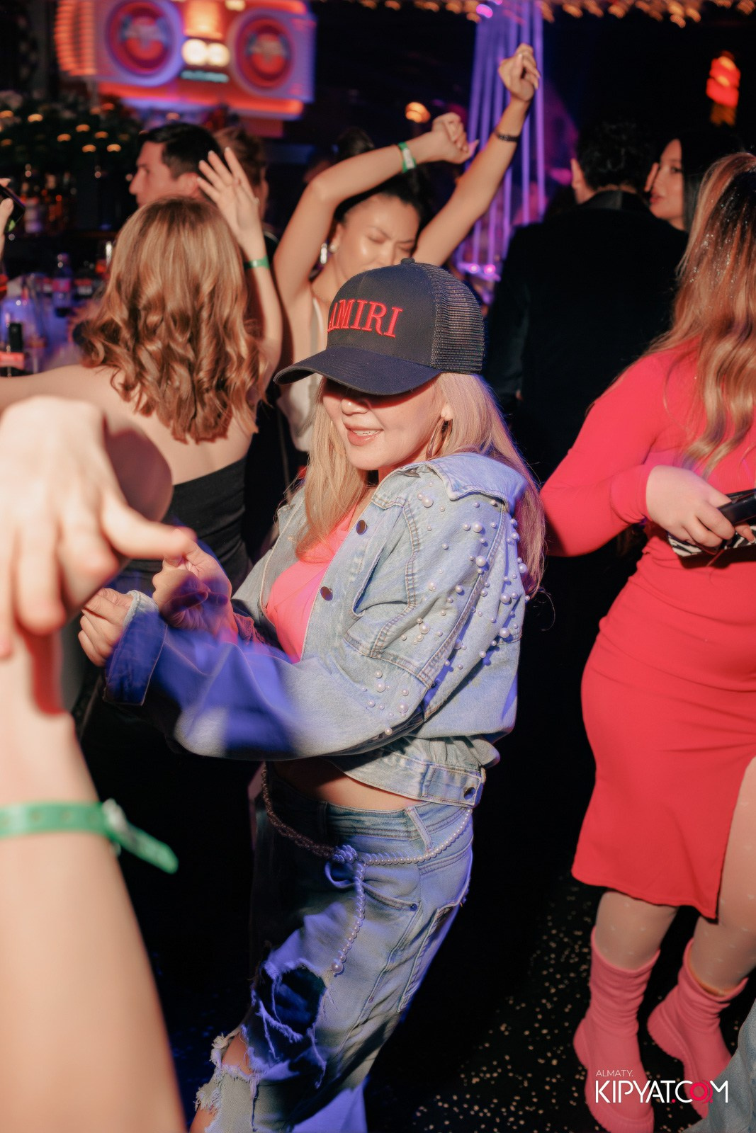 BEAUTY ЁЛКА SANTA BARBARA SPECIAL GUEST ГРУППА MILLENIUM 5 ТРИБЬЮТ ШОУ. КИПЯТКОМ АЛМАТЫ! Фотосъемка мероприятий в Алматы