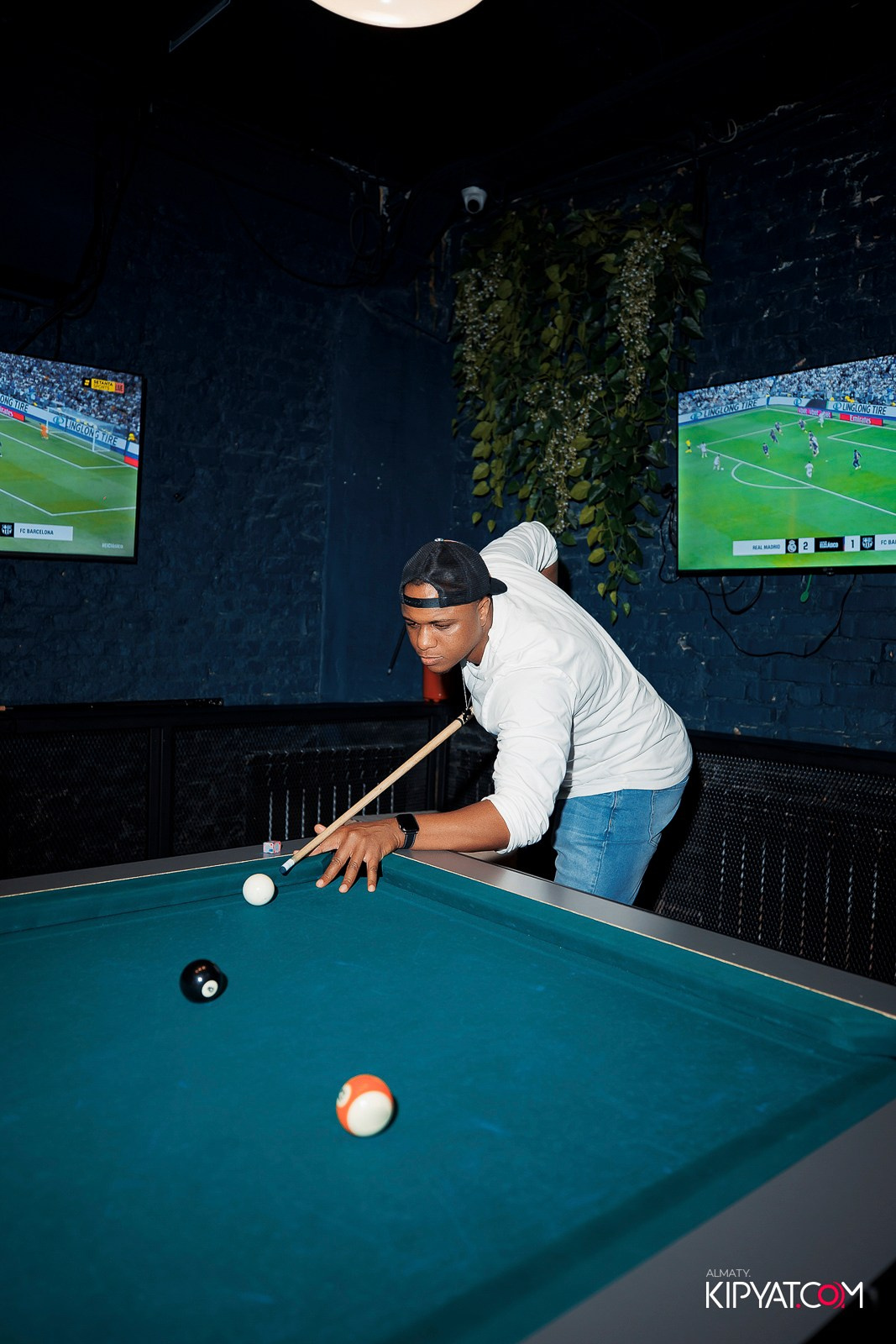 MUNCHEN PUB NA PANFILOVA. КИПЯТКОМ АЛМАТЫ!