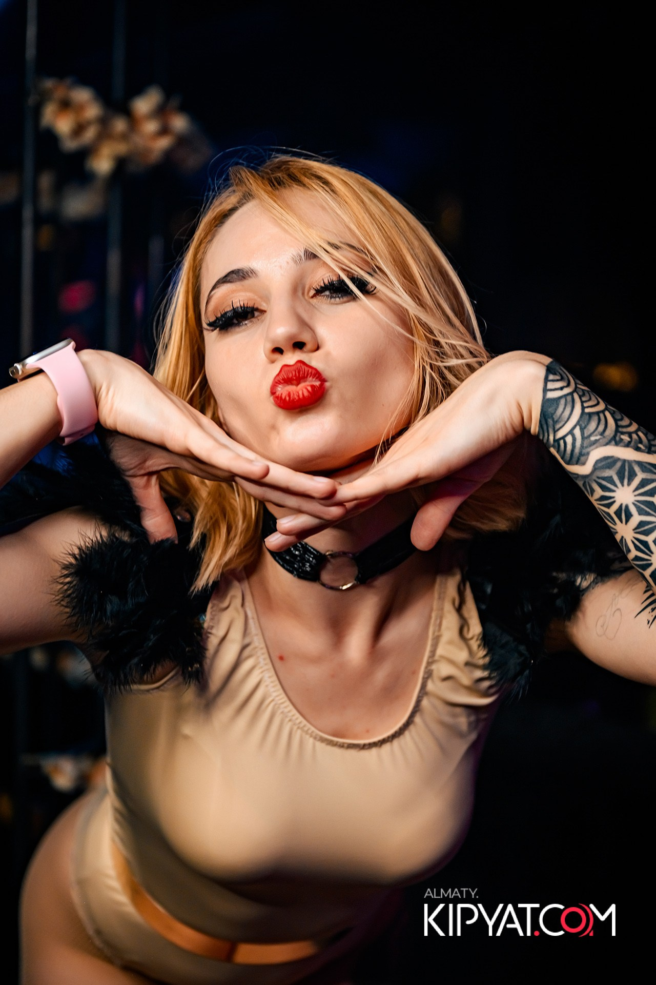 UYAT EMES BAR. КИПЯТКОМ АЛМАТЫ!