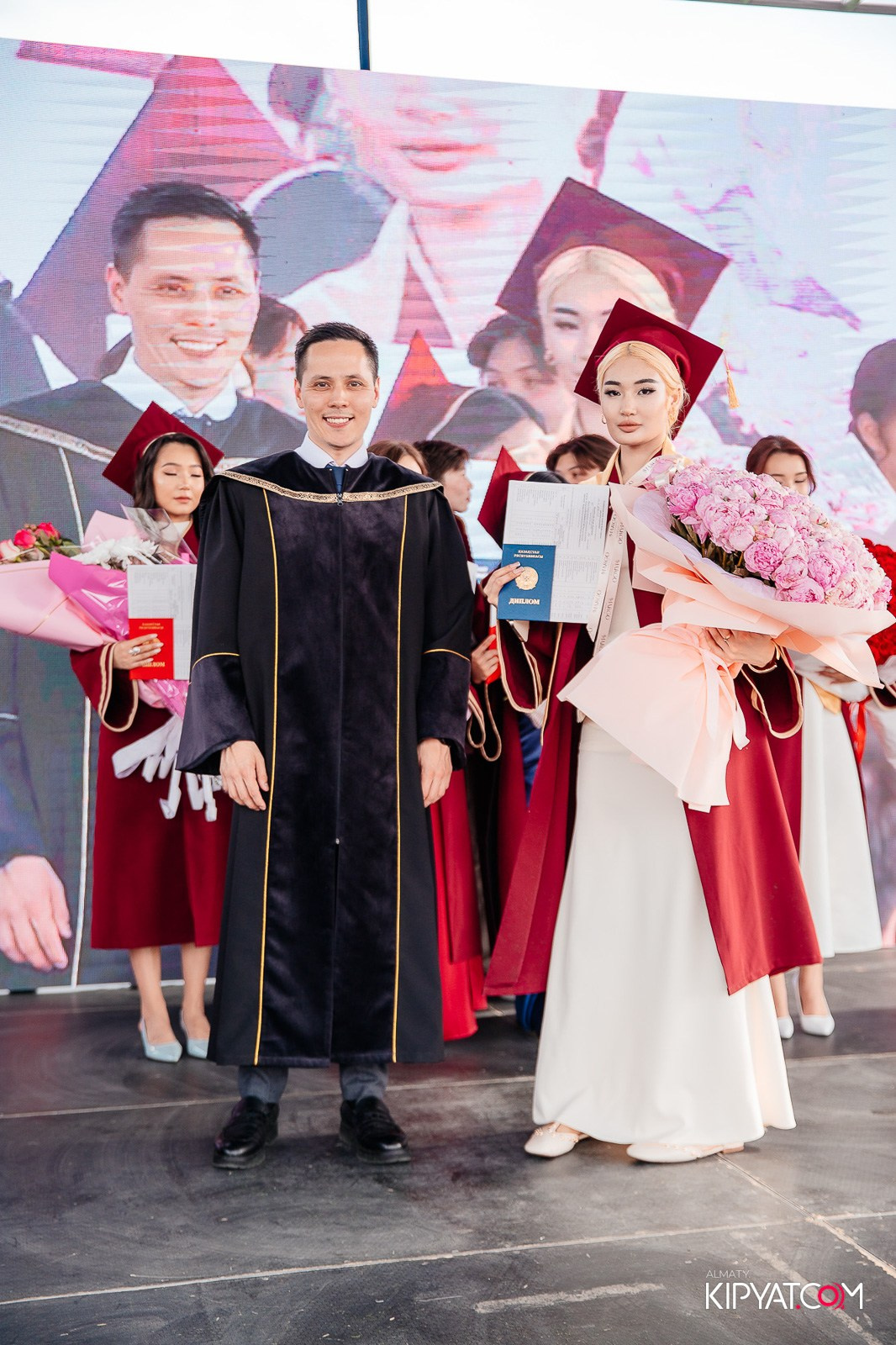 ВРУЧЕНИЕ ДИПЛОМОВ — НАРХОЗ КОЛЛЕДЖ. Part 4. КИПЯТКОМ АЛМАТЫ!