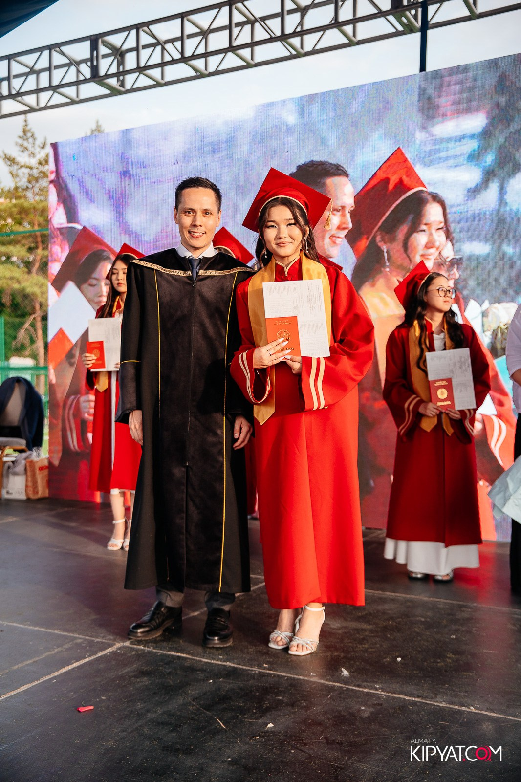 ВРУЧЕНИЕ ДИПЛОМОВ — НАРХОЗ КОЛЛЕДЖ. Part 4. КИПЯТКОМ АЛМАТЫ!