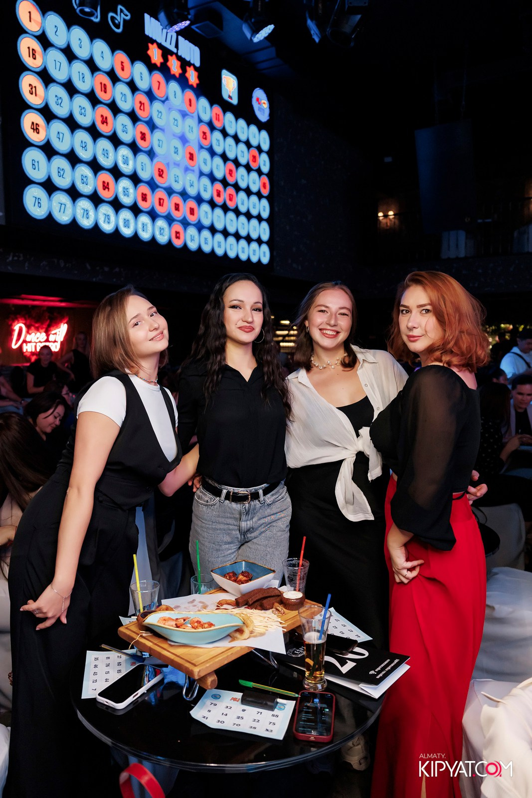 МУЗЫКАЛЬНОЕ ЛОТО В HIT RETRO. КИПЯТКОМ АЛМАТЫ!