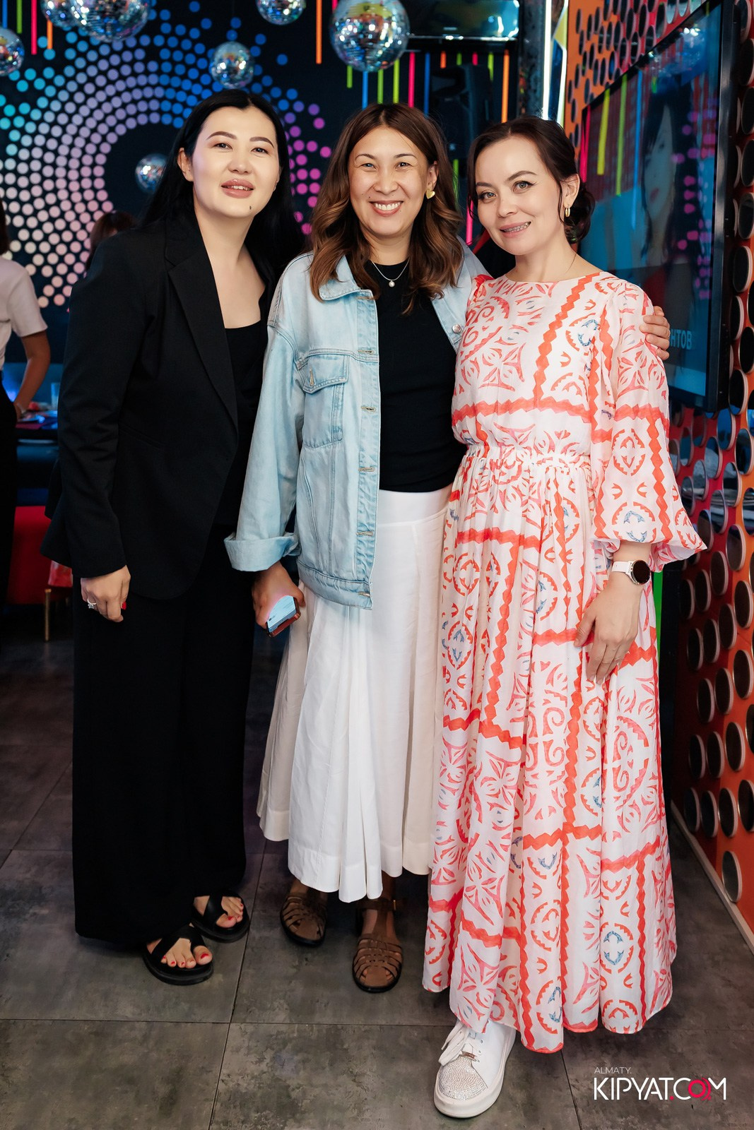 ЗАЯ, НА БИС. КИПЯТКОМ АЛМАТЫ!