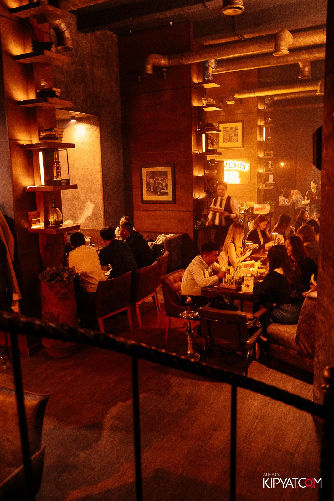 РЕСТО-БАР СКАНДАЛИСТЪ. КИПЯТКОМ АЛМАТЫ! Фотосъемка мероприятий в Алматы