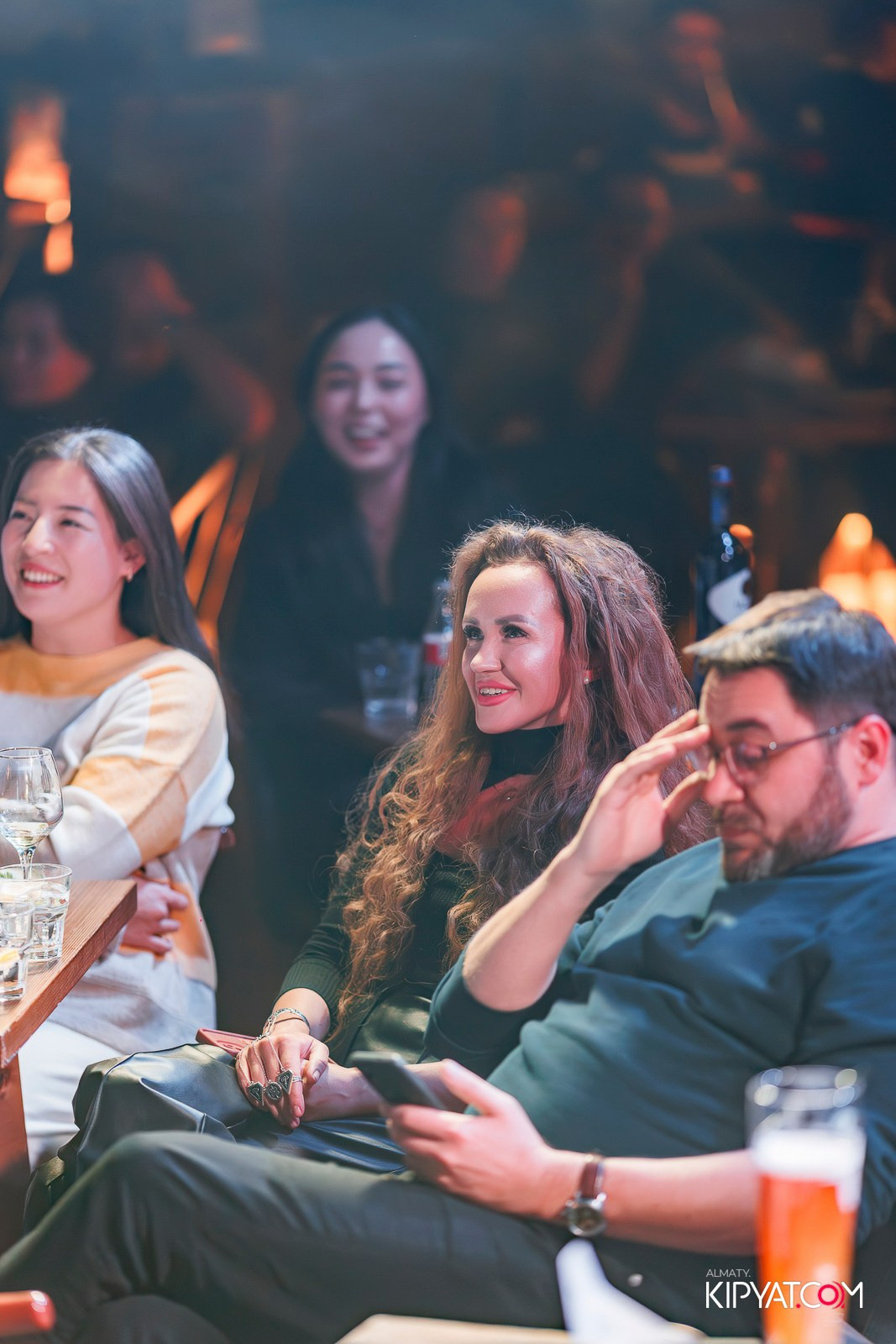 STAND UP КОНЦЕРТ АЛЕКСАНДРА МЕРКУЛЬ. КИПЯТКОМ АЛМАТЫ! Фотосъемка мероприятий в Алматы