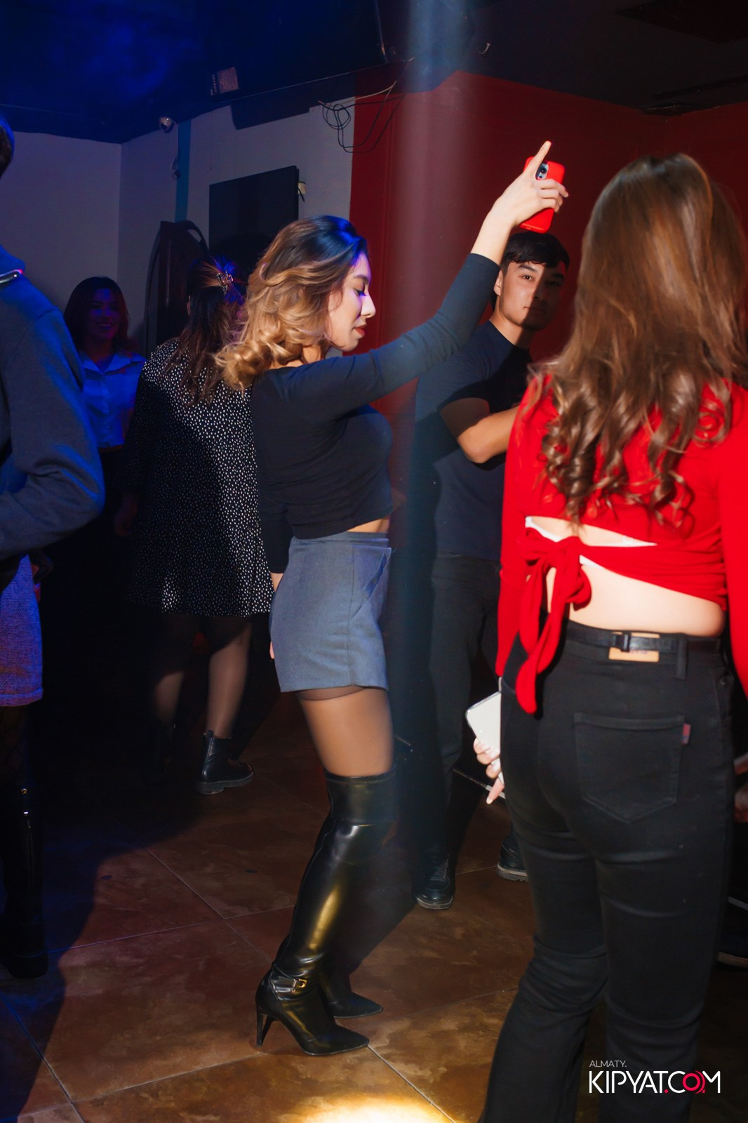 ARAGOSTA. КИПЯТКОМ АЛМАТЫ!