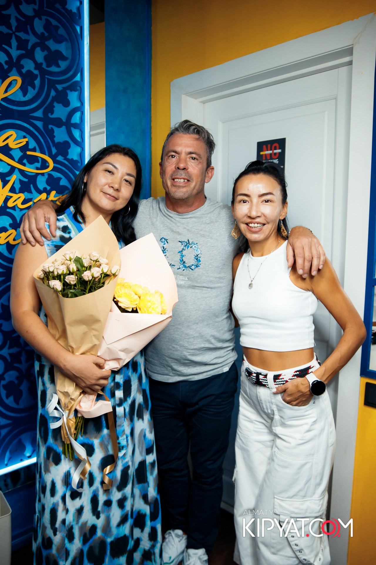 Ухо и Медведь на Гагарина. КИПЯТКОМ АЛМАТЫ!