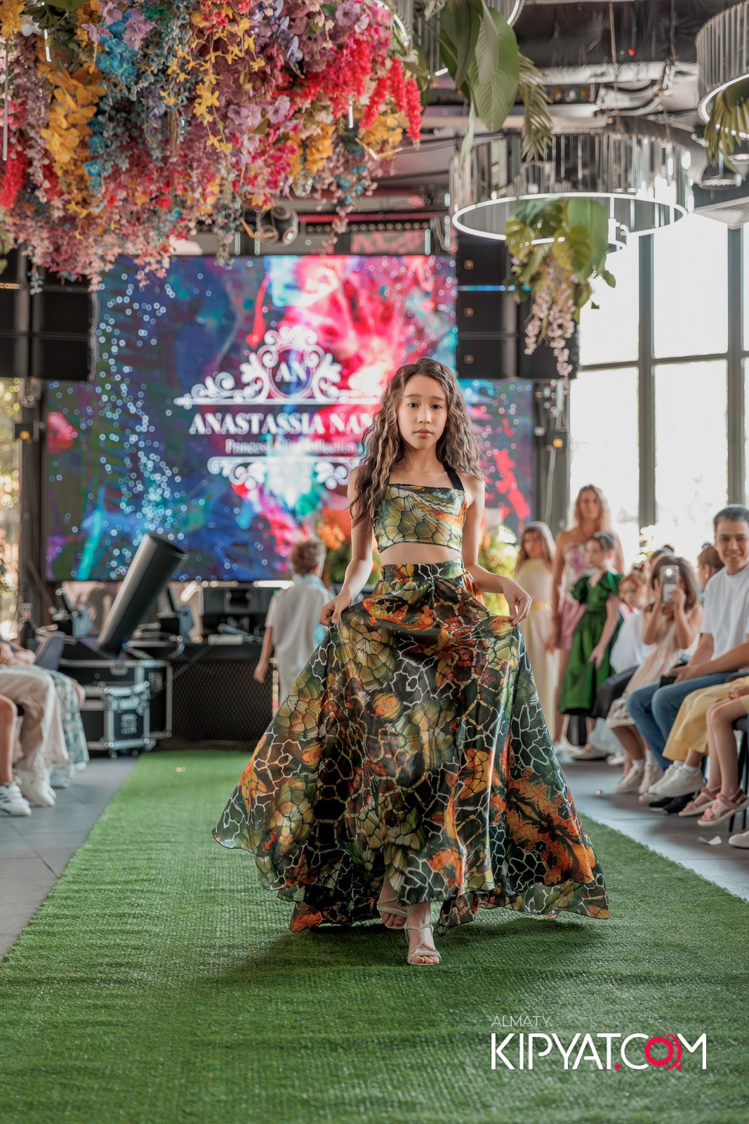 PROM KIDS FASHION SHOW. КИПЯТКОМ АЛМАТЫ!