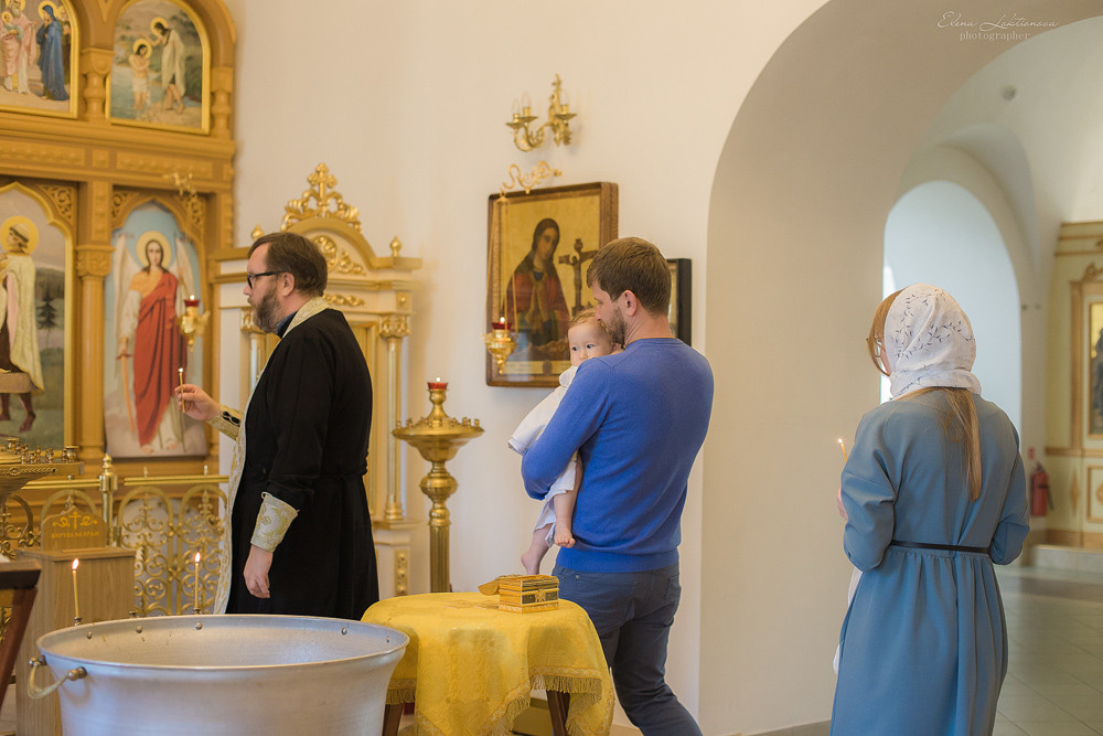 Таинство Крещения. Профессиональный фотограф в Подольске Елена Локтионова