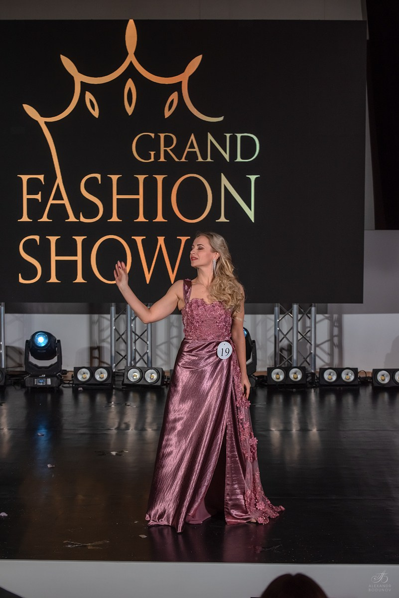 GrandFashionShow2024. Семейный и коммерческий фотограф в Сочи Александр Бодунов