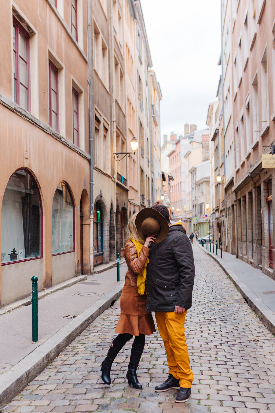 Love-story in Lyon. Family and wedding photographer Lyon, Paris, Annecy, Geneve