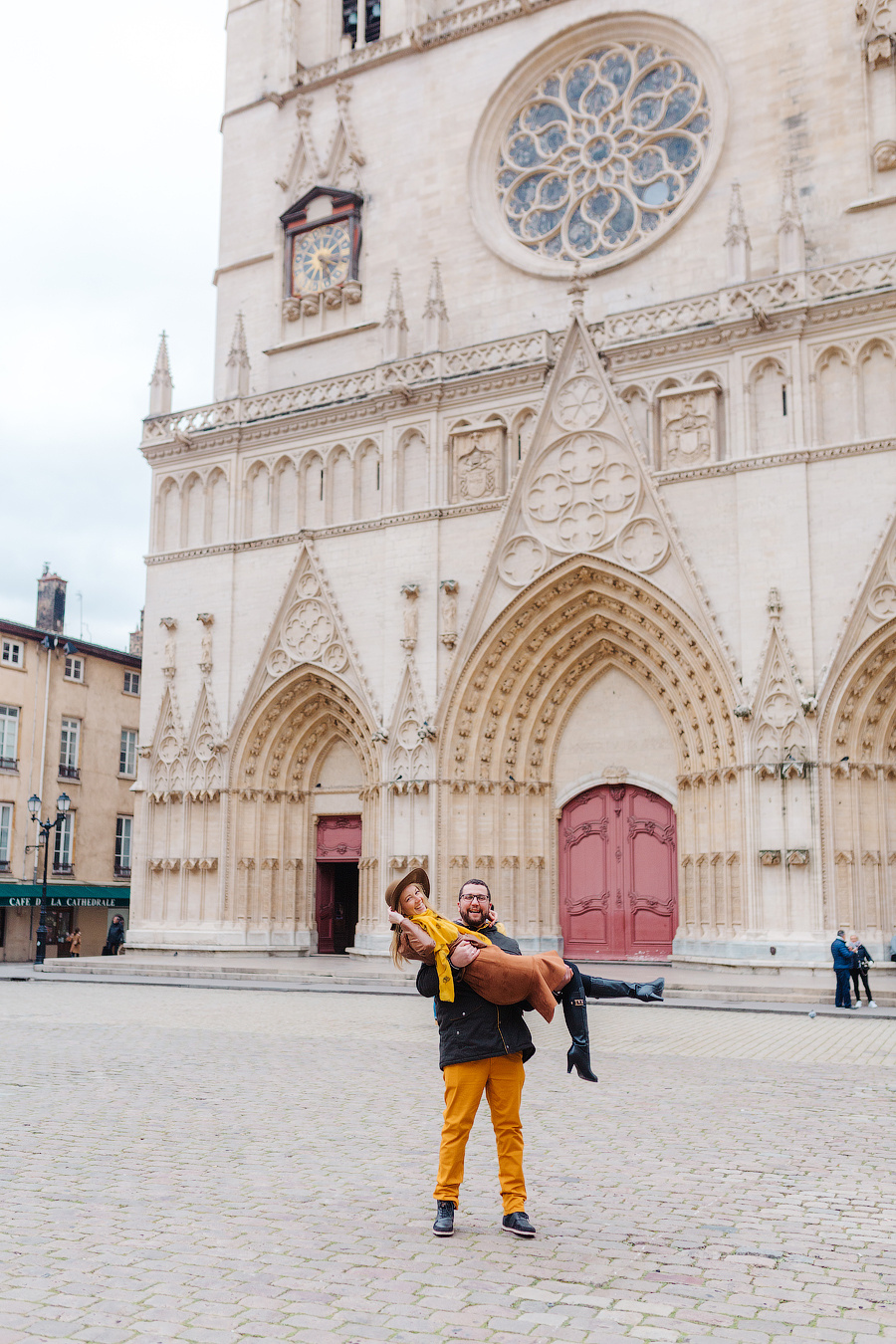 Love-story in Lyon. Family and wedding photographer Lyon, Paris, Annecy, Geneve