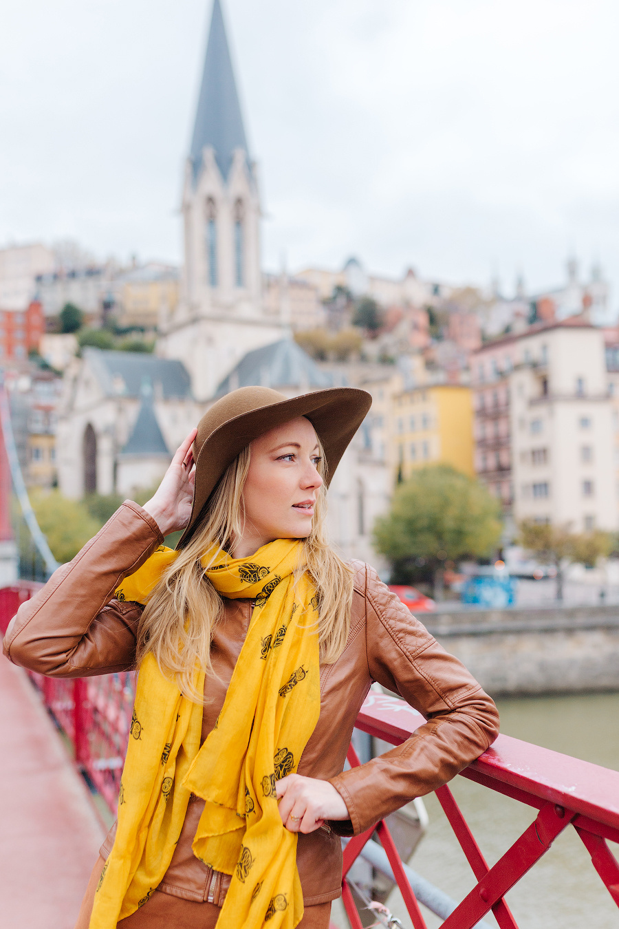 Love-story in Lyon. Family and wedding photographer Lyon, Paris, Annecy, Geneve
