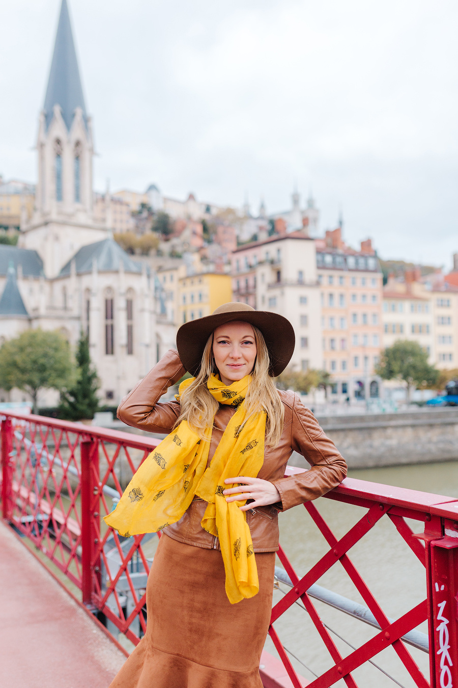 Love-story in Lyon. Family and wedding photographer Lyon, Paris, Annecy, Geneve