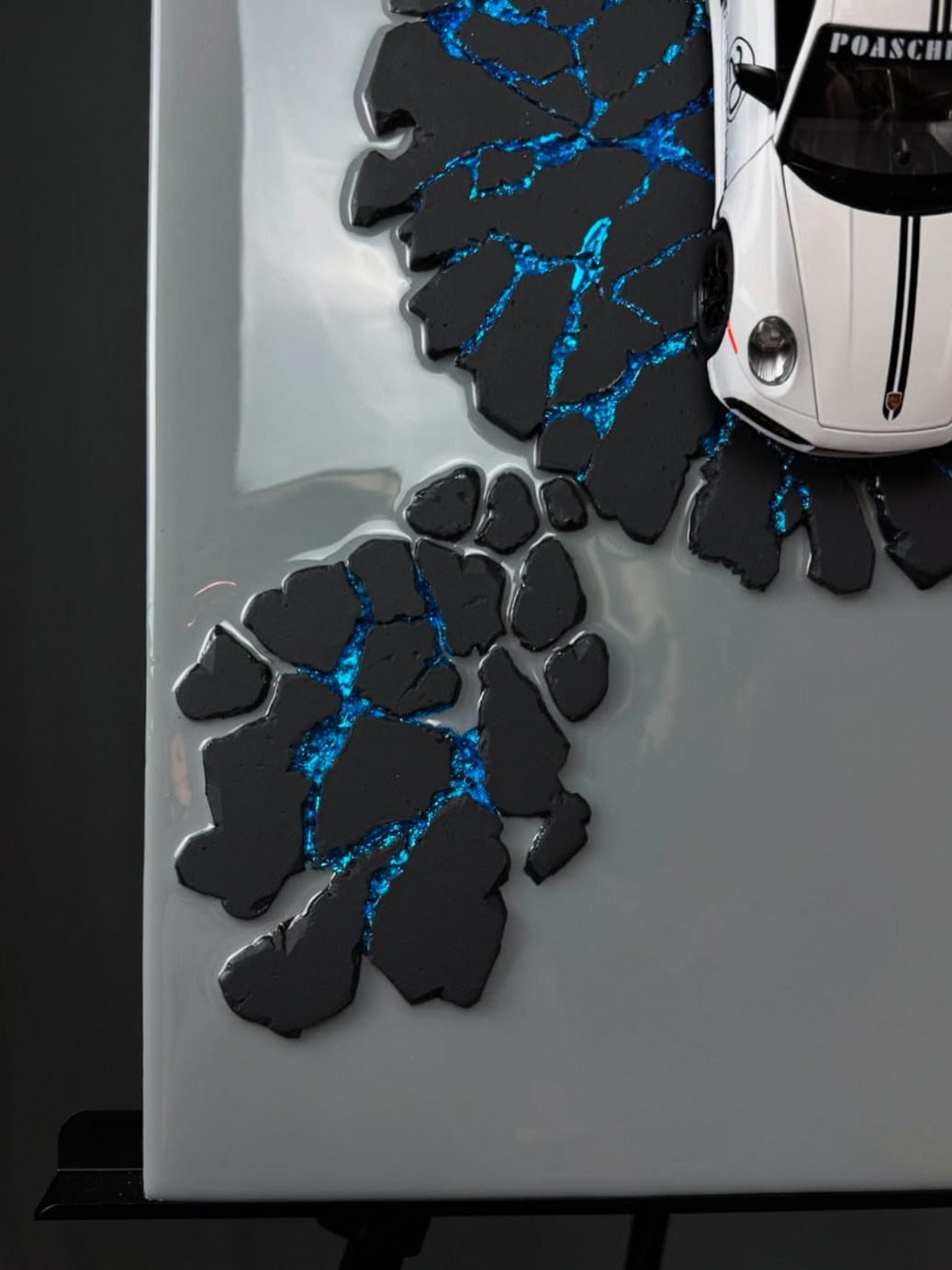 Картины с машиной. Художественная мастерская ANIG Studio