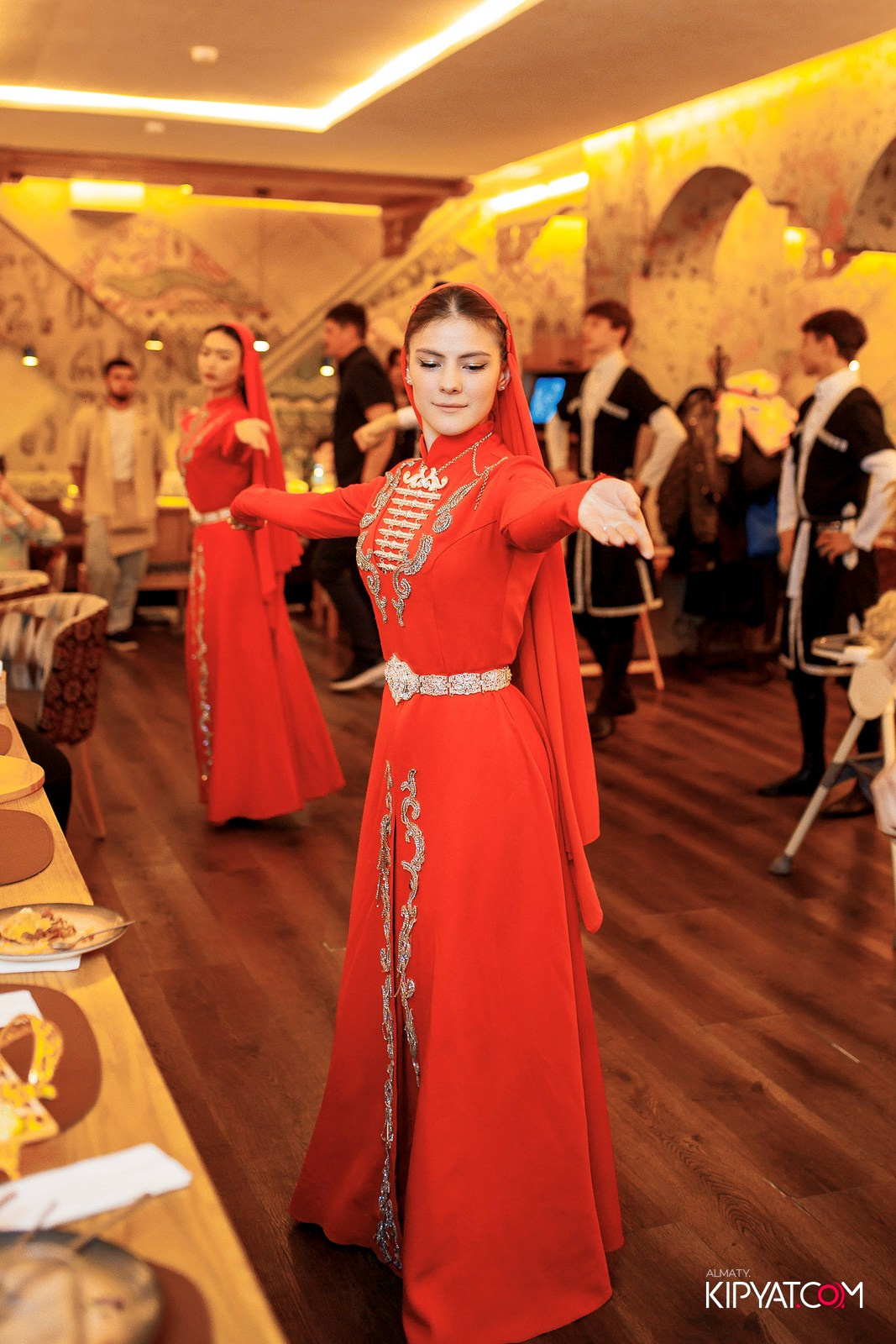 ХАЧАПУРИ ХИНКАЛЬЕВИЧ НА ДОСТЫК. КИПЯТКОМ АЛМАТЫ! Фотосъемка мероприятий в Алматы