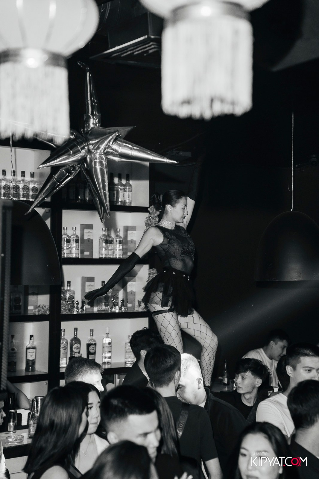 UYAT EMES BAR. КИПЯТКОМ АЛМАТЫ!