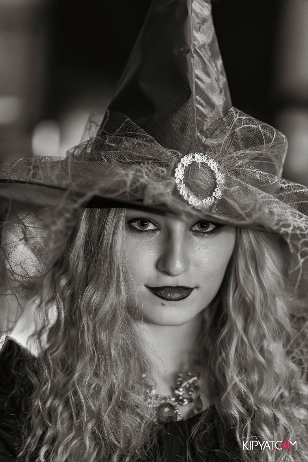 HALLOWEEN PARTY — OLOVO BAR НА ДОСТЫК. КИПЯТКОМ АЛМАТЫ!