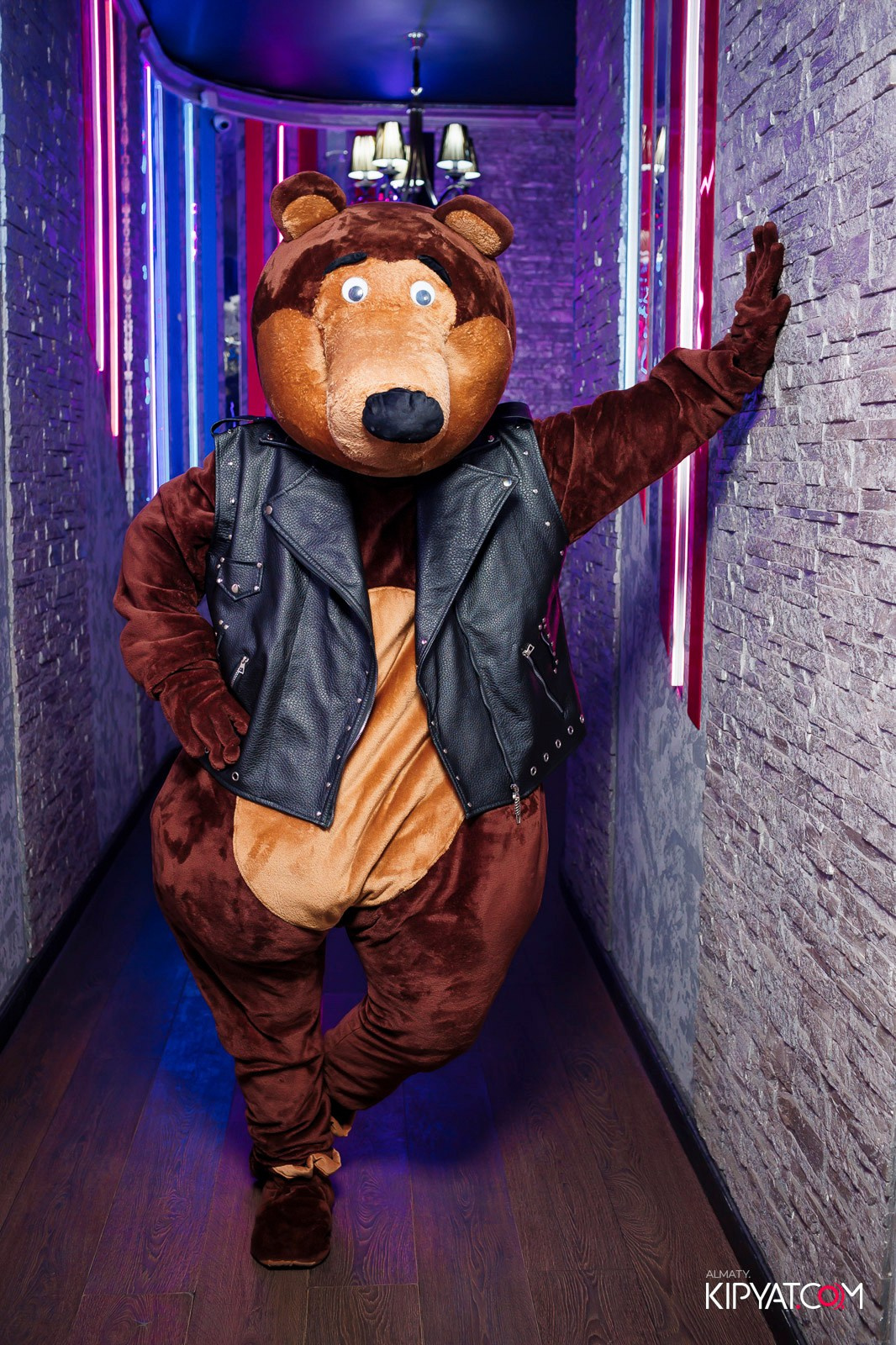 УХО И МЕДВЕДЬ НА ГАГАРИНА. КИПЯТКОМ АЛМАТЫ! Фотосъемка мероприятий в Алматы