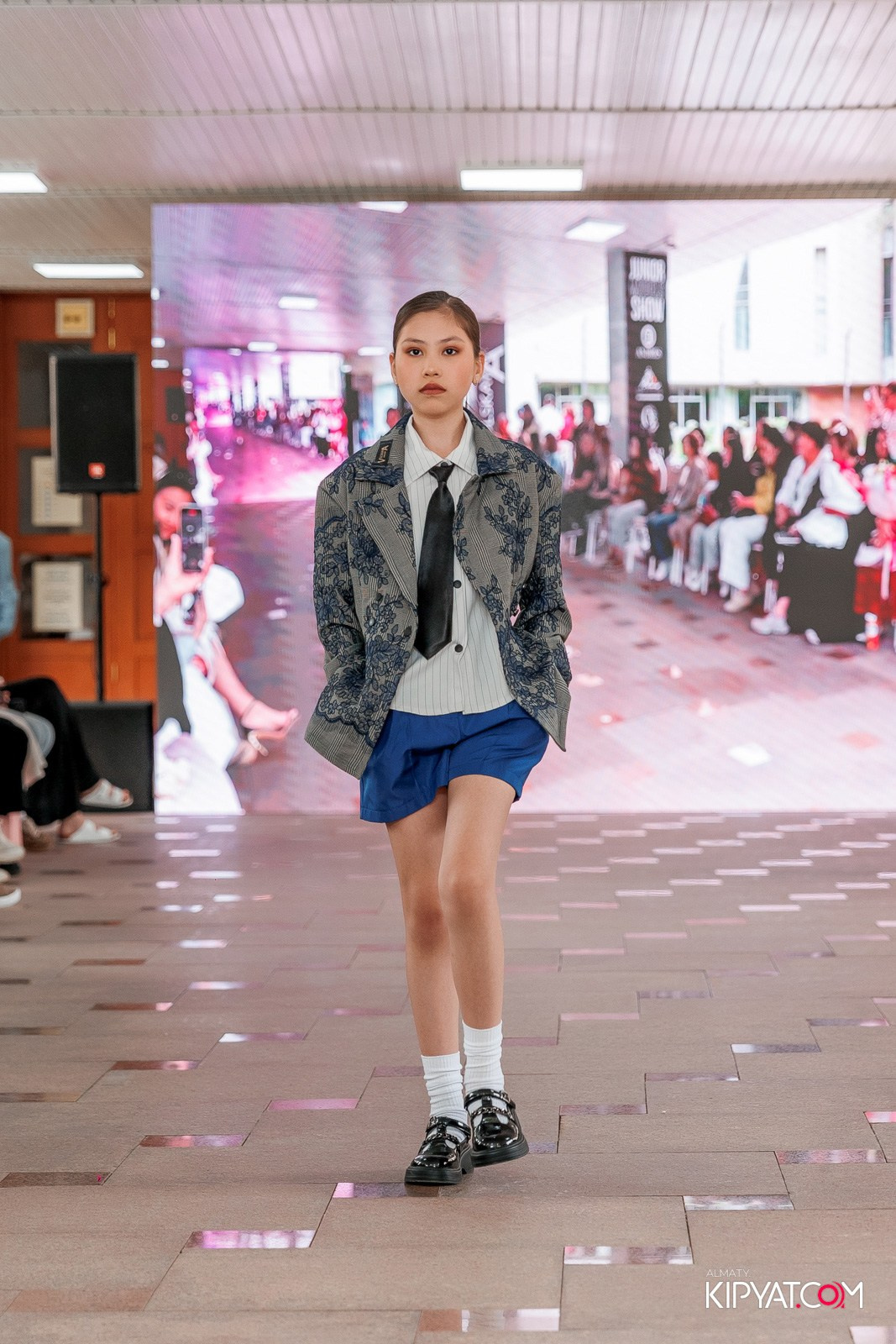 JUNIOR FASHION SHOW. КИПЯТКОМ АЛМАТЫ!