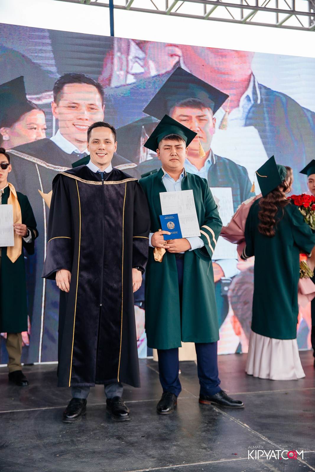 ВРУЧЕНИЕ ДИПЛОМОВ — НАРХОЗ КОЛЛЕДЖ. Part 3. КИПЯТКОМ АЛМАТЫ!