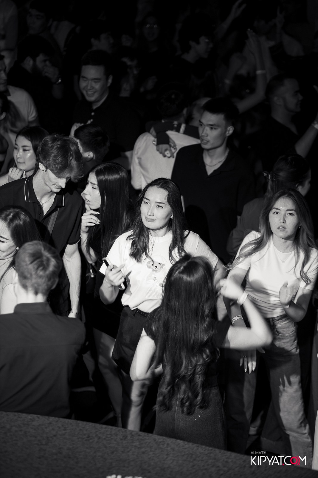 EVENT BAR. КИПЯТКОМ АЛМАТЫ!