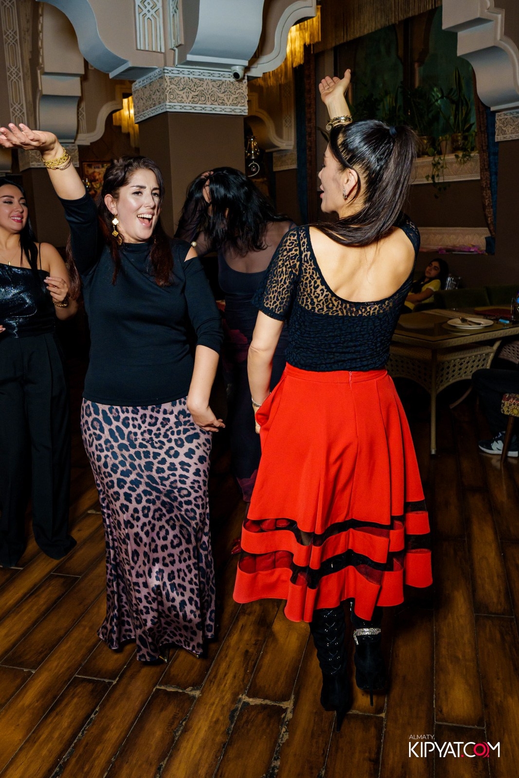 РЕСТОРАН NARSHARAB. КИПЯТКОМ АЛМАТЫ!