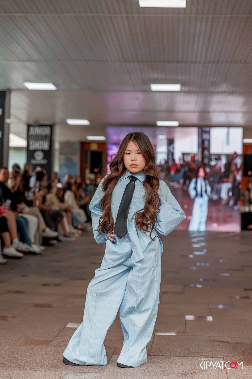 JUNIOR FASHION SHOW. КИПЯТКОМ АЛМАТЫ!