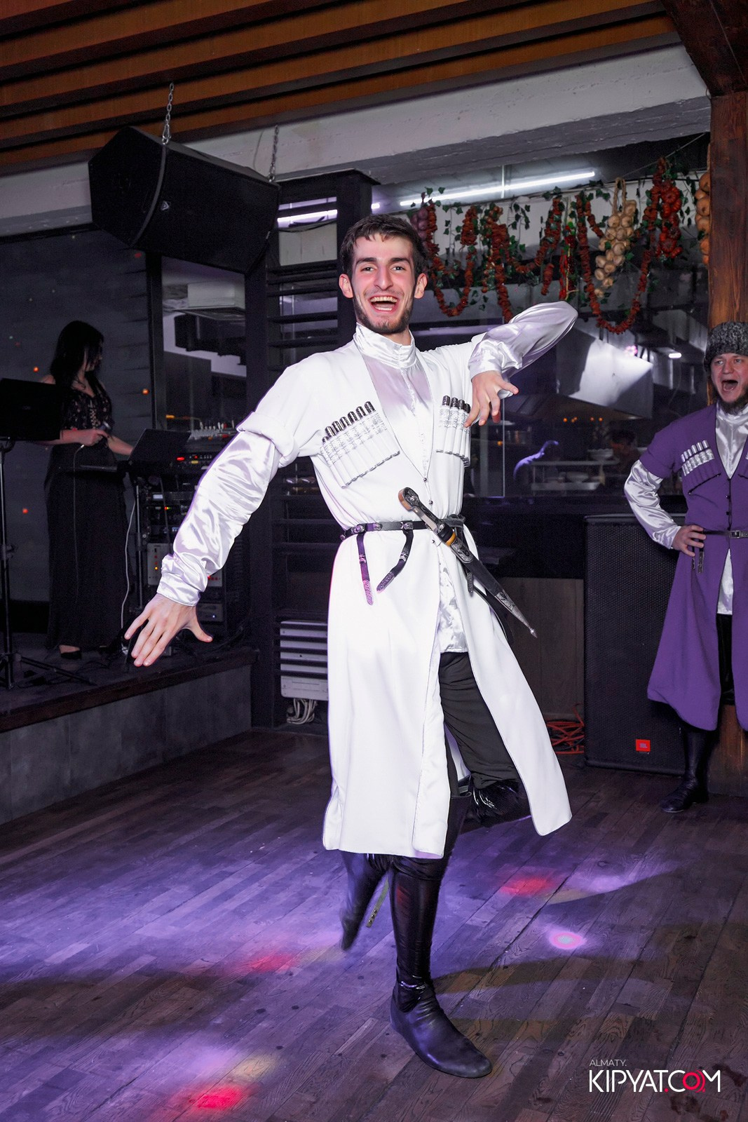 ВАХТАНГУРИ. КИПЯТКОМ АЛМАТЫ!